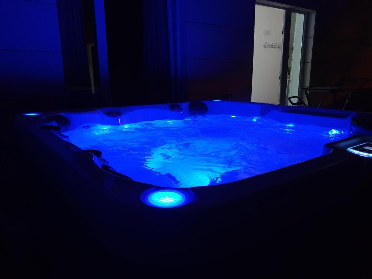 Abelia, Two Terraces, Hot Tub, Free Parking Διαμέρισμα Ντουμπρόβνικ Εξωτερικό φωτογραφία